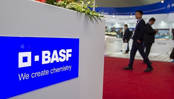 BASF Ultramid: Prospek lan kaluwihan Material industri PV ing transisi energi global
